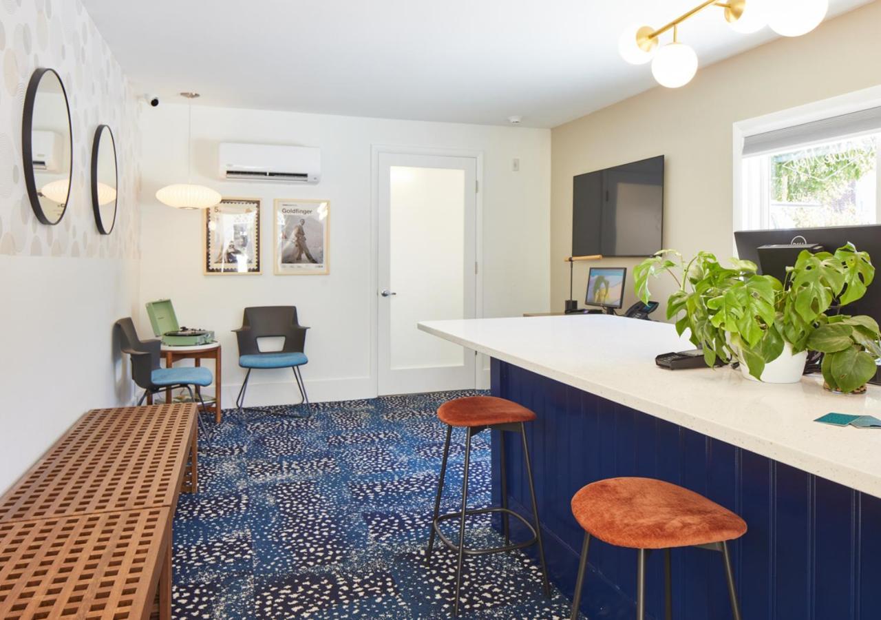 Little Mod Hotel At The University Charlottesville Extérieur photo